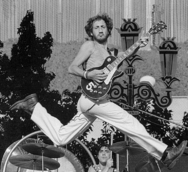 Pete-Townshend-Dr-Martens.jpg