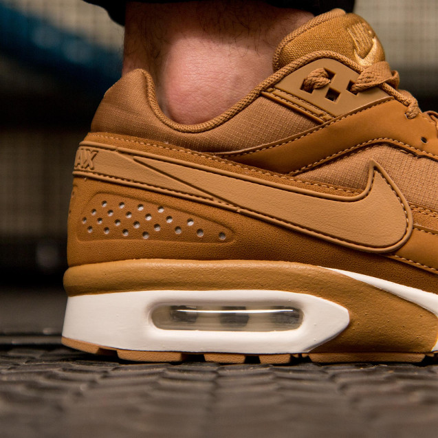 restaurante tonto Pico Nike Air Max BW Flax Pack Drops TODAY! - Mainline Menswear Blog (UK)