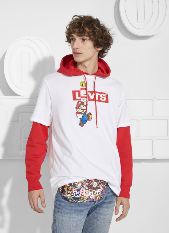 levis written t shirt